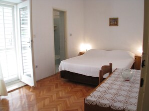 Apartamento (A4+1 ground floor) | Berços grátis, Wi-Fi de cortesia, roupa de cama