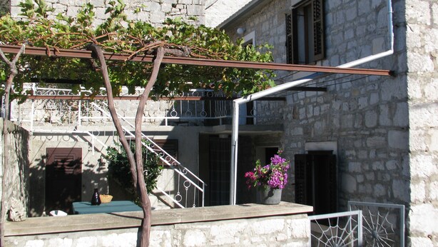Property grounds - Holiday Home Irma (Pucisca)