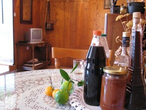 Apartment (A4+1) | In-room dining - Holiday Home Irma (Pucisca)