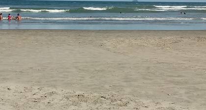 Beautiful and cozy house 550 meters from the beach in Itanhaém. for vacation