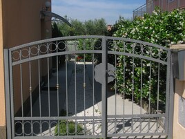 Entrada de la propiedad