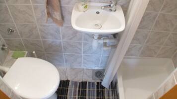 Estúdio (1) | Banheiro | Chuveiro, toalhas de banho