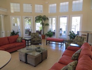 Lobby sitting area - Windsor Palms Resort by ITSVR (Kissimmee)