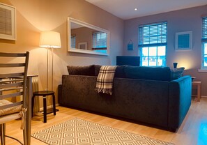 Fernseher, Stereoanlage