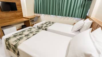 Frigobar, Wi-Fi de cortesia, roupa de cama