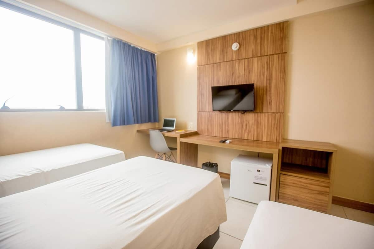 Minibar, WiFi (free), bed sheets