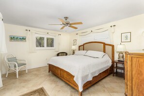 3 bedrooms, desk, iron/ironing board, free WiFi