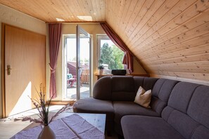 TV - Vacation apartment OG Engelmann - Holiday apartments Engelmann 35107 OG and Helene 35179 (Holtland)