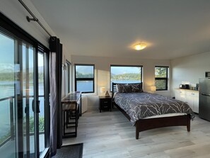 Room (Private Oceanfront Room with hot tub ) | 1 bedroom, individually decorated, individually furnished, free WiFi