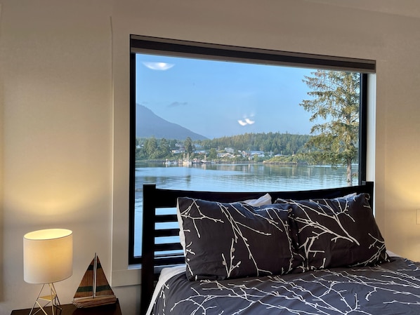 Phòng (Private Oceanfront Room with hot tub ) | 1 phòng ngủ, trang trí khác biệt