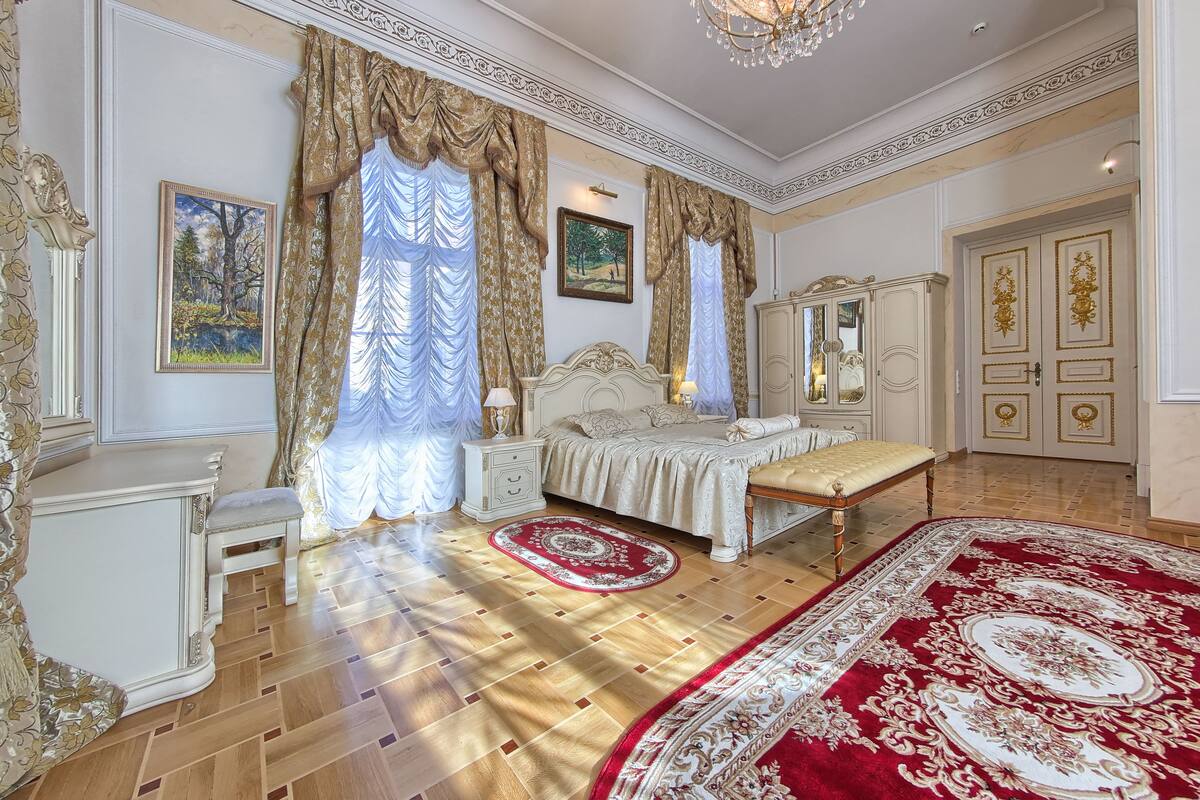 Grand-Suite, 1 King-Bett, Gartenblick (Golden) | Bettwäsche aus ägyptischer Baumwolle, Schreibtisch