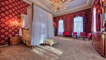 Suite Royale, 1 très grand lit, vue parc | Draps en coton égyptien, bureau, fer et planche à repasser