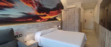 1 habitación, caja de seguridad en la habitación y insonorización