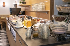 Gratis frukostbuffé varje dag 