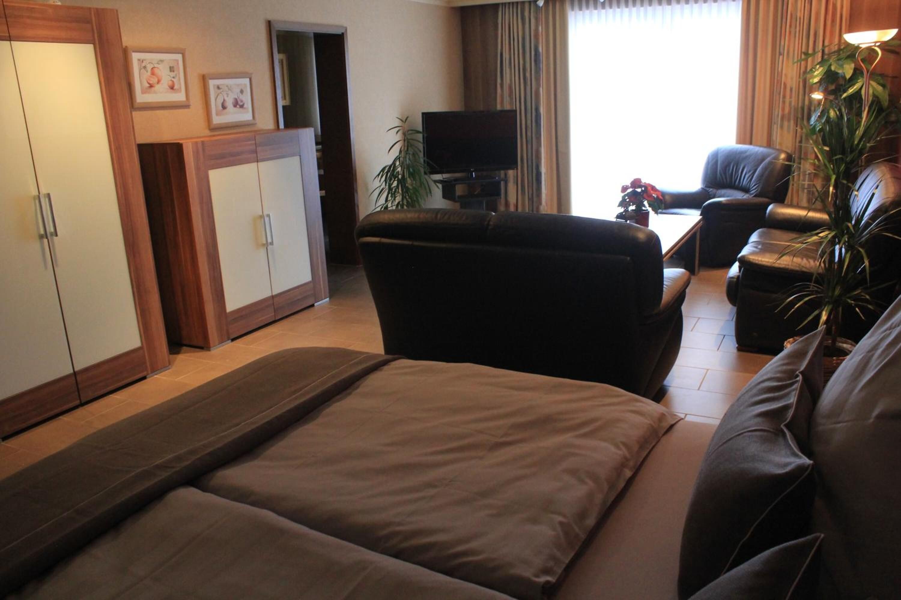 Tempat tidur lipat/tambahan, Wi-Fi gratis, dan seprai linen