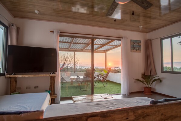Panoramic Apartment, Multiple Beds, Non Smoking, Ocean View