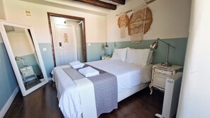 Deluxe Double Room, Private Bathroom | In-room safe, blackout curtains, iron/ironing board, free WiFi - Rossio Hostel (Lisbon)
