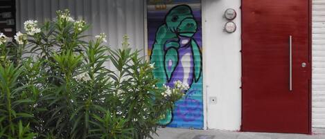 Entrée de l’hébergement