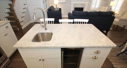 1 Block to Beach & Promenade. Walk to downtown shops!