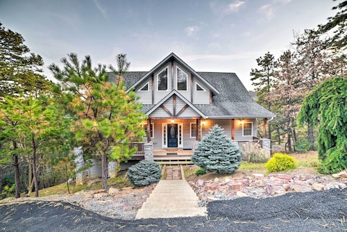 Family-Friendly Massanutten Home w/ Slope Views!