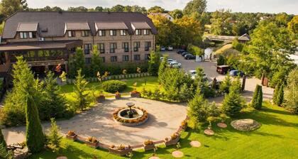 Hotel Trylogia