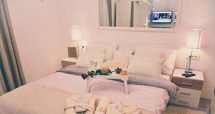 Antropoti Apartments 4 *