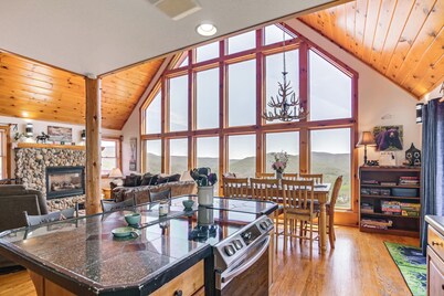 West Virginia Cabin Near Snowshoe Mountain Resort