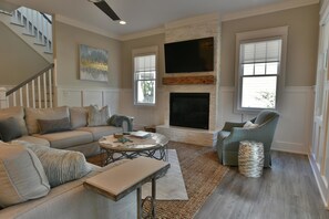 Living area - Chasin' The Sun Holiday home 5 Coastal Dreamin (Santa Rosa Beach)