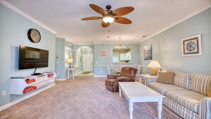 TV, DVD player - 323 Arbor Trace - Barefoot Resort Rentals (North Myrtle Beach)