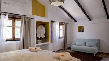 Apartamento Confort, 1 cama de matrimonio | Caja fuerte, decoración individual, mobiliario individual