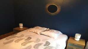 2 Schlafzimmer, BĂŒgeleisen/BĂŒgelbrett, WLAN, BettwĂ€sche