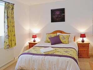 2 bedrooms, bed sheets