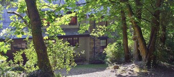 3 bedroom accommodation in Llangaffo, Anglesey