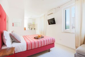 1 chambre, fer et planche à repasser, lit parapluie, Wi-Fi gratuit