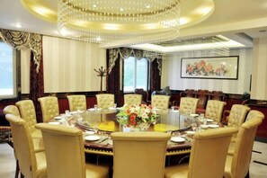 Restaurant - Wuhu Business Hotel (Shiyan)