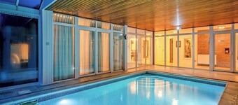 5 Schlafzimmer Unterkunft in Powmill, near Dollar