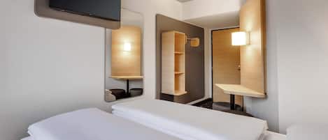 Schreibtisch, Verdunkelungsvorhänge, schallisolierte Zimmer