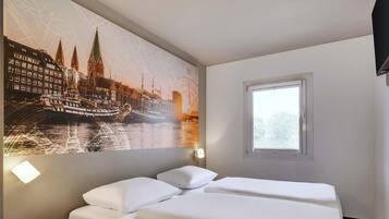 Bureau, rideaux occultants, chambres insonorisées, Wi-Fi gratuit
