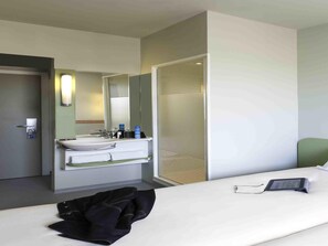 Sistema de insonorización, wifi gratis y ropa de cama 
