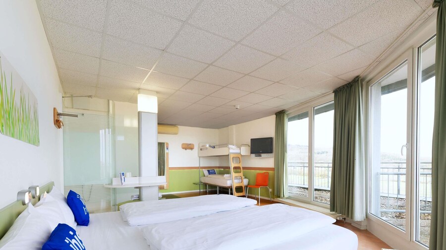 イビス バジェット ボン ズード ケーニヒスヴィンター