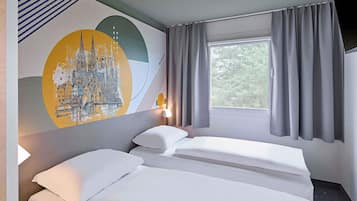 Quarto duplo | Escrivaninha, cortinas blackout, quartos à prova de som