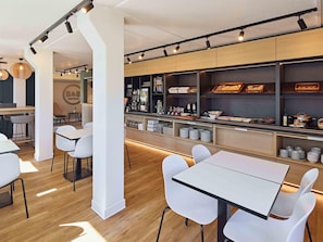 Daily buffet breakfast (EUR 13.9 per person)