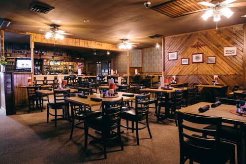 Fannies Supper Club and Motel