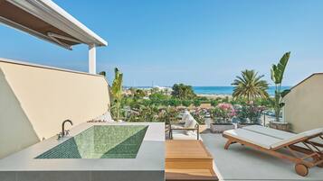 Suite, vista al mar | Terraza o patio