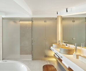 Suite, Sea View | Bathroom - Ceferino Hotel (Vilanova I la Geltru)