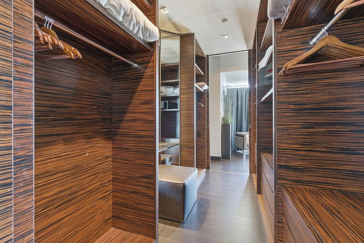 Skyline Penthouse | VIP Strip View Jacuzzi on Balcony!