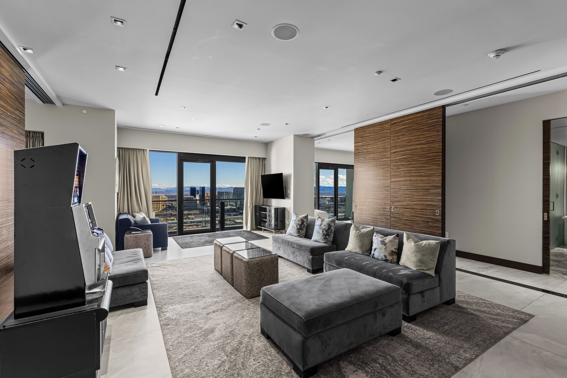 Luxurious Penthouse | Full Strip View & Private Balcony | Living room