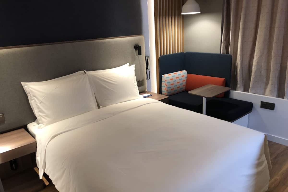 1 bedroom, premium bedding, in-room safe, desk