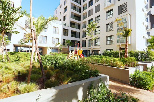 Superb apartment 100m2 in central Casablanca (with parking and wifi)