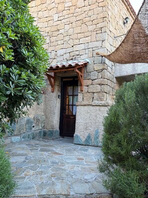 Exterior detail - Hameaux de Propriano, Garden apartment, F2 facing the pool 20% discount in August (Propriano)